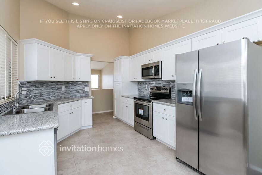 Building Photo - 30459 Maple Chase Dr