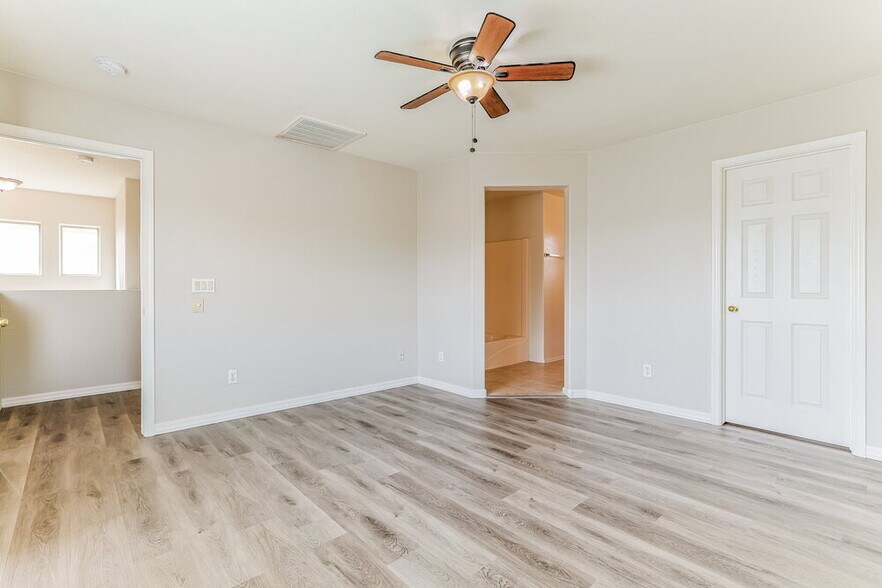 Building Photo - 2757 S Cupertino Dr