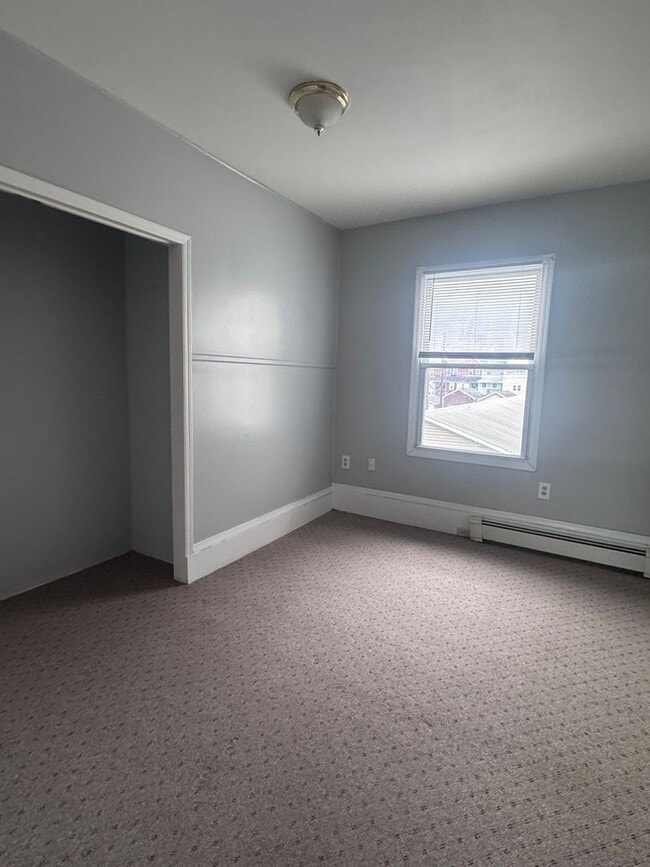 Building Photo - 218 Delaware Ave