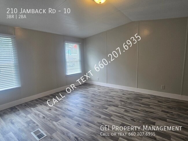 Building Photo - 210 Jamback Rd