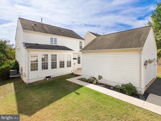 Building Photo - 6713 Selbourne Ln