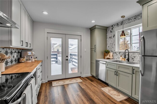 Building Photo - 66 McKinley Ave