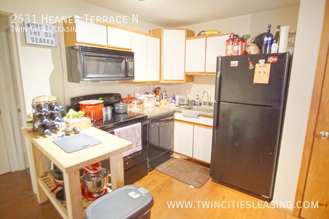 Building Photo - 2531 Heaner Terrace N