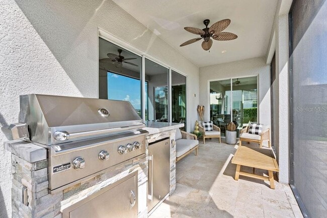 Building Photo - 9586 Meadow Hunt Way