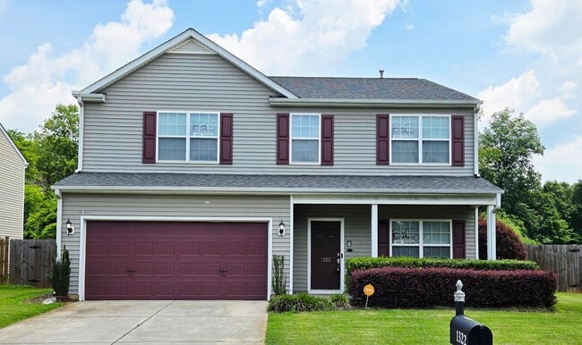 Primary Photo - Stunning 4-Bedroom Home for Rent