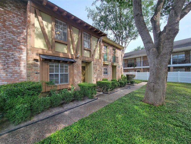 Building Photo - 14333 Memorial Dr