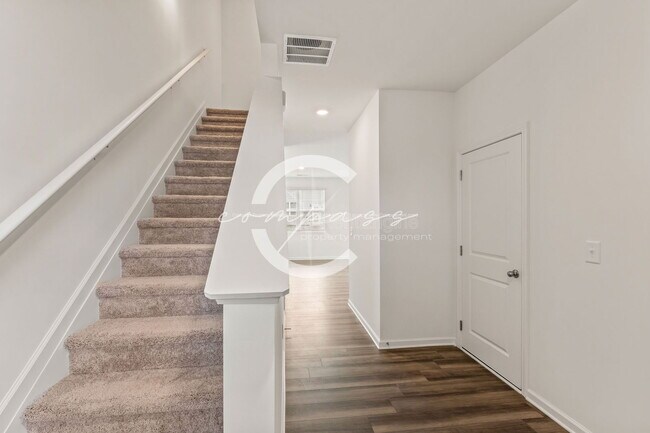 Building Photo - 303 Aldgate Wy
