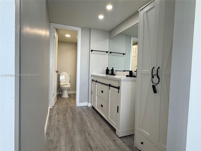 Building Photo - 5838 Collins Ave
