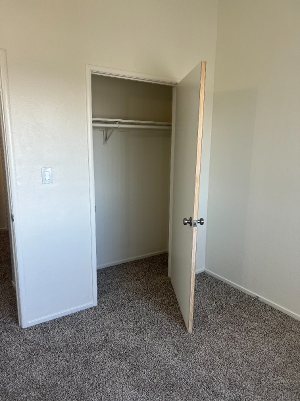 Building Photo - 240 Holly St