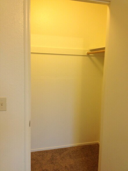 MasterCloset - 1136 Arthur St