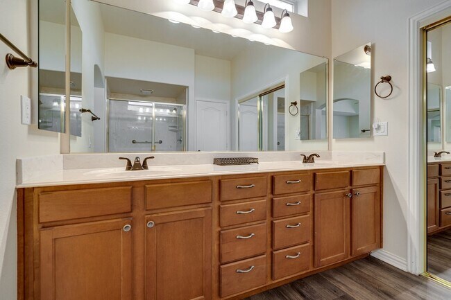 Building Photo - 9600 Colbert Cove