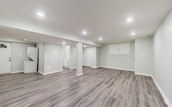 Building Photo - 8902 Woodburn Ct