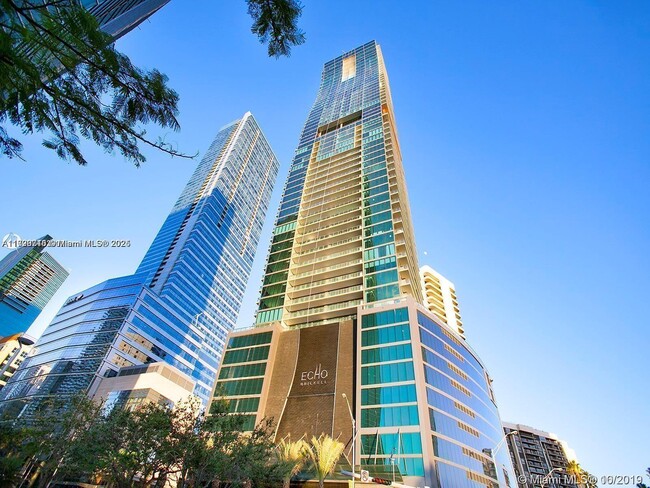 Building Photo - 1451 Brickell Ave