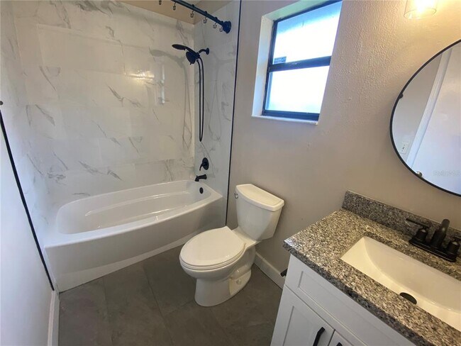 Building Photo - 6763 Magnolia Pointe Cir