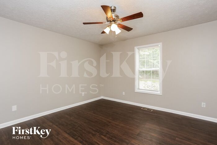 Building Photo - 109 Wyngate Ct