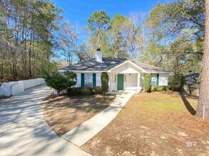 Building Photo - 249 Ridgewood Dr