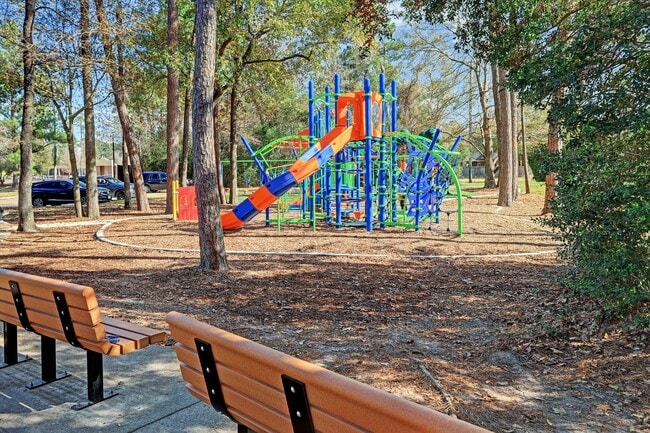 Building Photo - 18063 Crescent Royale Way