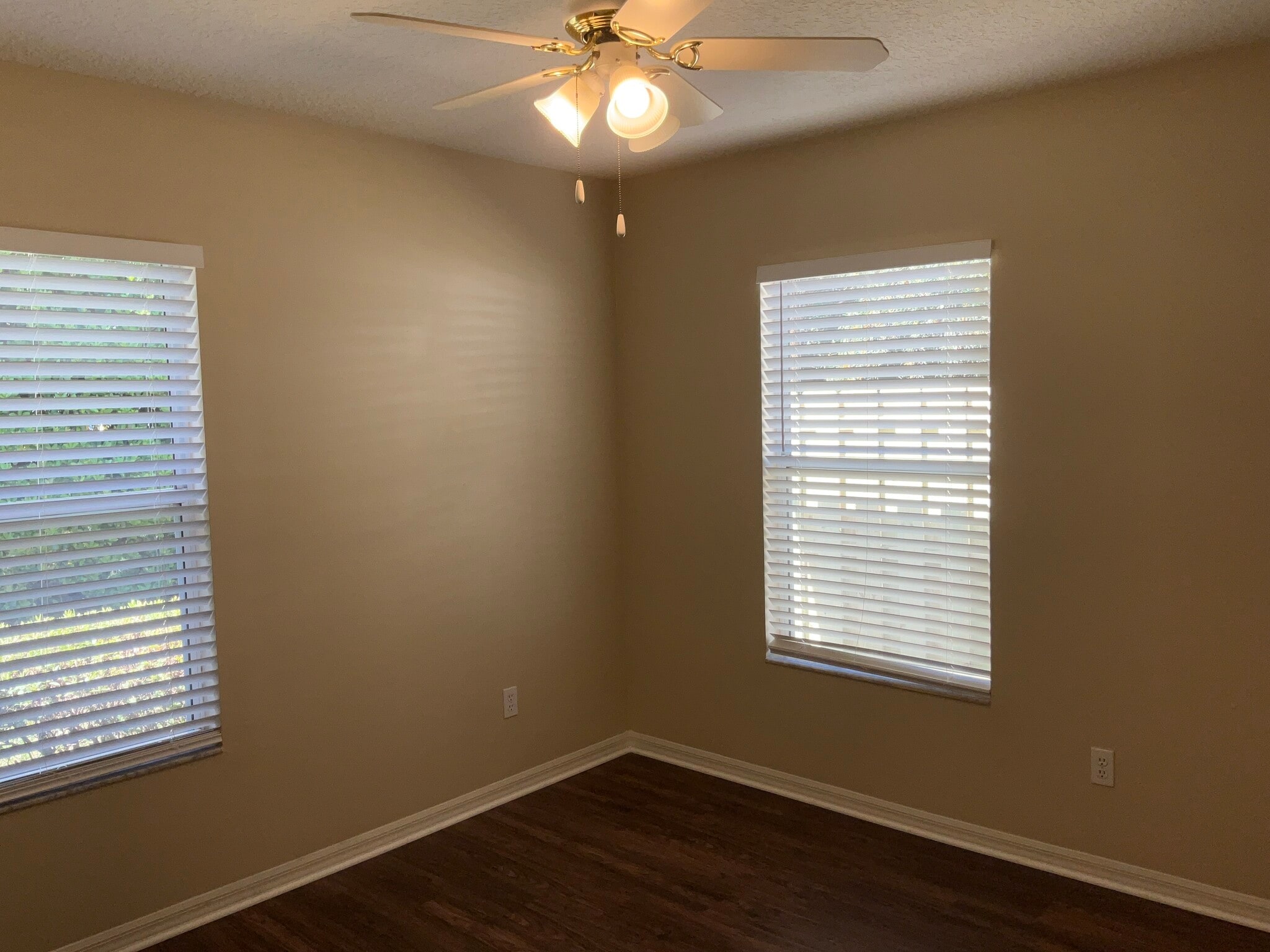 Building Photo - 209 Stellar Ct