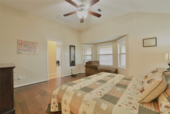 Building Photo - 17203 Fable Springs Ln