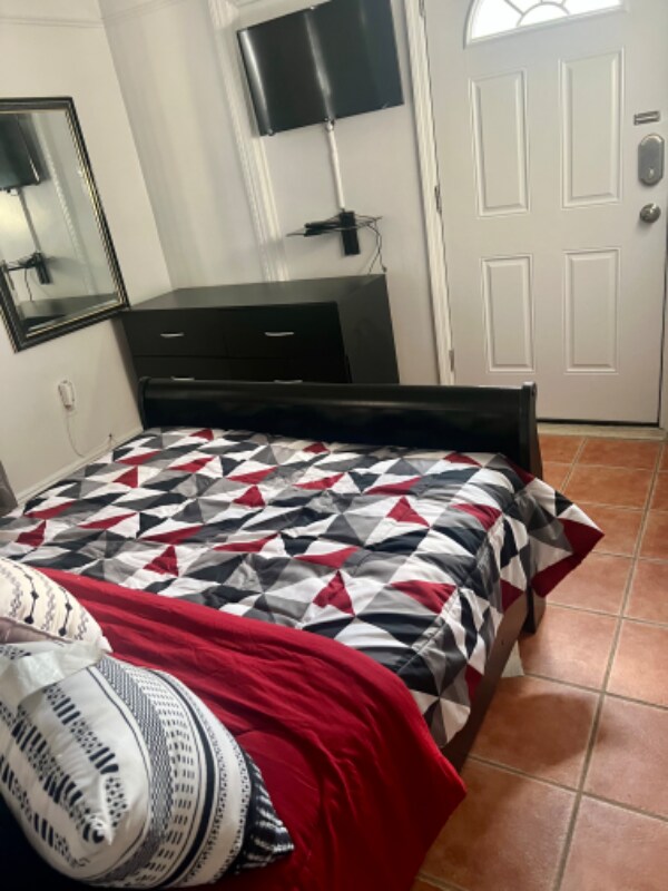 11956 Farmers Blvd 11956 Farmers Blvd Queens NY 11412 Apartment