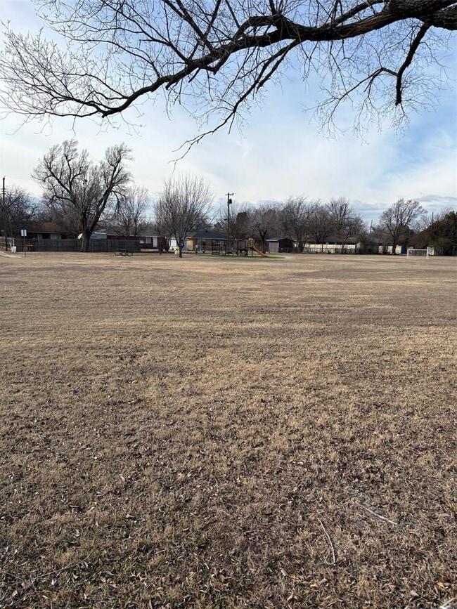 Building Photo - 1324 Dorchester Dr