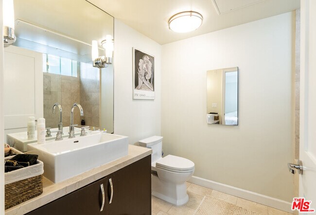 Building Photo - 1751 Appian Wy