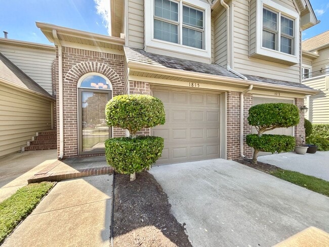 Building Photo - Gorgeous 3-Bedroom Condo in Virginia Beach