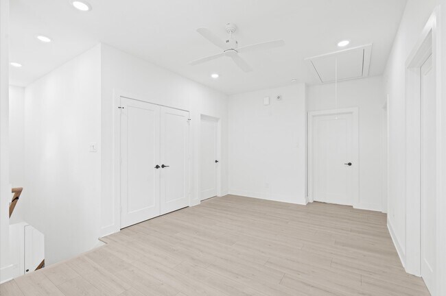 Building Photo - 10092 Serrano Pk Dr