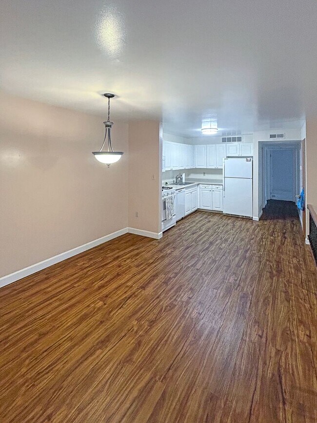 Building Photo - two bedroom two bath condo in Robinson Tow...