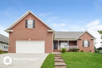 Building Photo - 1201 Fox Ridge Dr