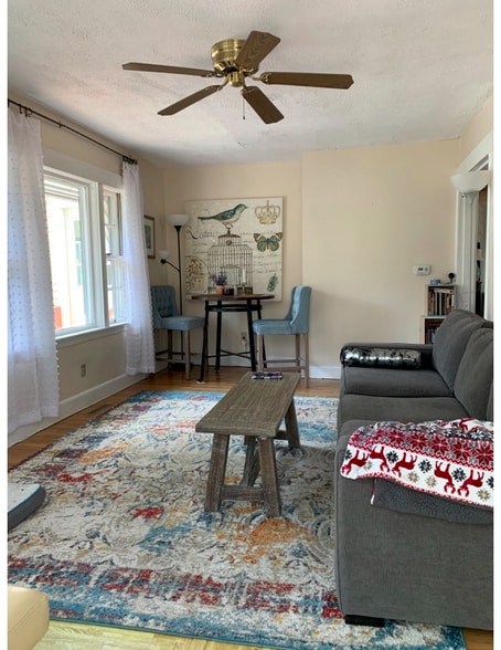 Building Photo - 2 2nd St