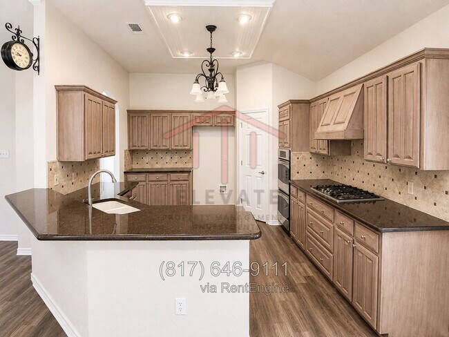 Building Photo - 2117 Pinwood Cir