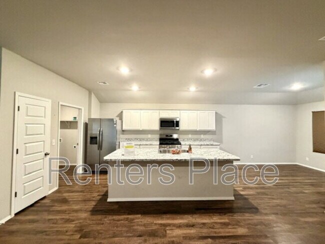 Building Photo - 2107 S Amarillo Dr