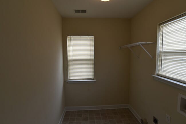 Building Photo - Available April 10th