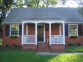 Building Photo - 6208 Monument Ave