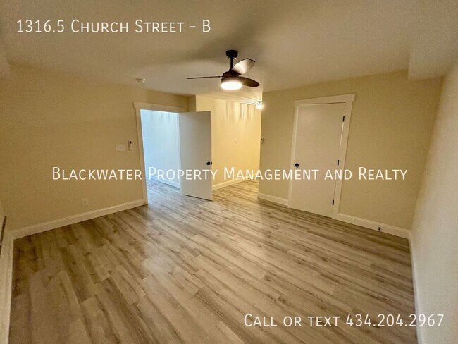 Building Photo - 1316.5 Church St