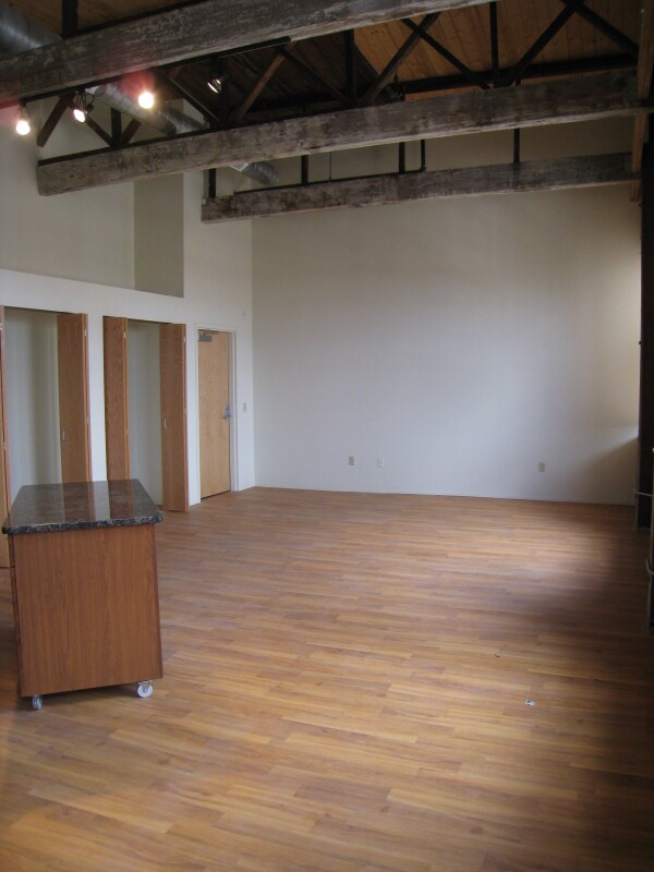 Building Photo - 6200 2nd Ave