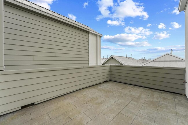 Building Photo - 5854 E Post Oak Ln
