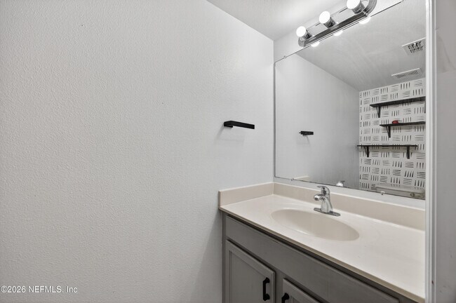 Building Photo - 7379 Edenfield Park Rd