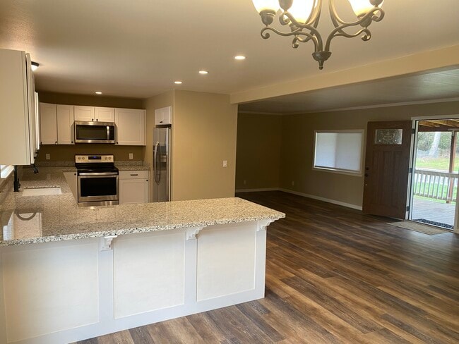 Building Photo - 4695 Sylar Ln