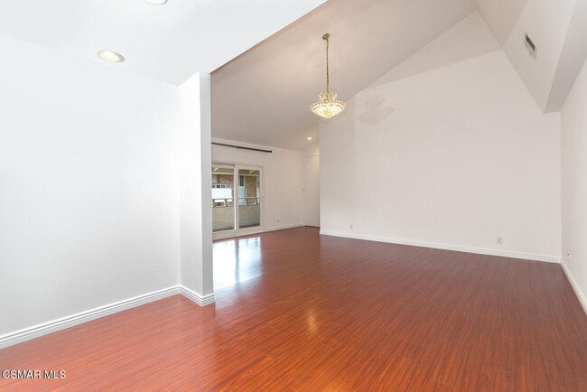 Building Photo - 31515 Lindero Canyon Rd