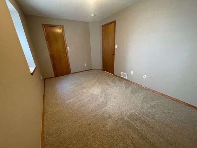 Building Photo - 4425 Hollyhock St