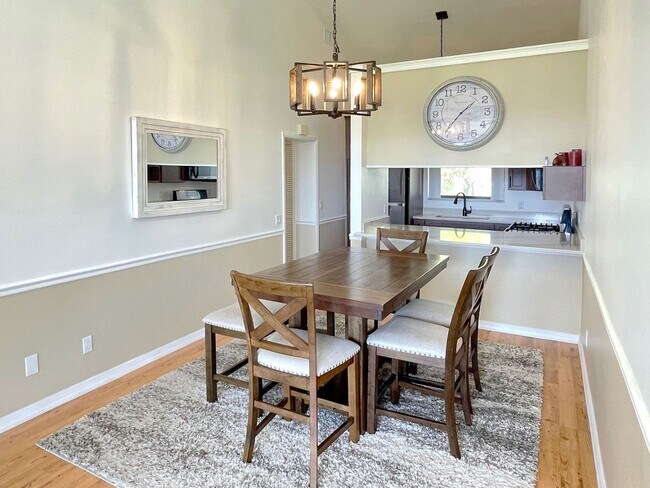 Building Photo - Two-Bedroom Condo in Winterset Community