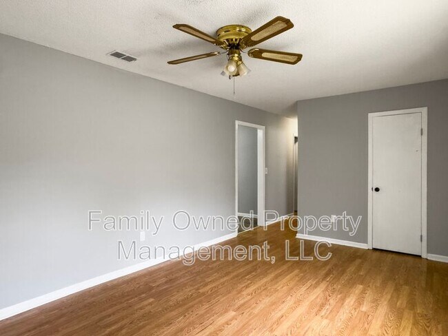 Building Photo - 4513 Sapling Ct