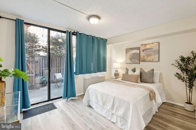 Building Photo - 1245 13th St NW