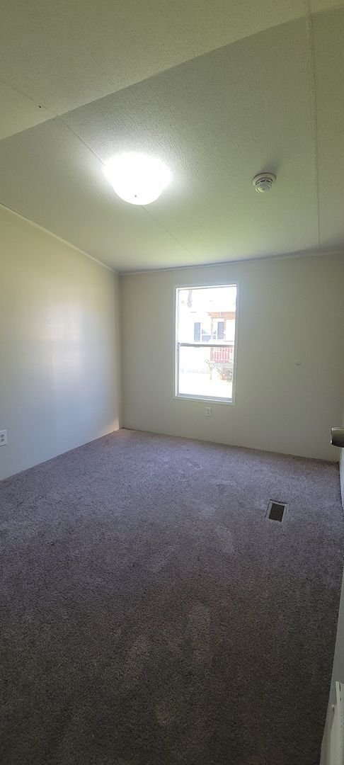 Building Photo - Nice 3 bedroom/2 bath home in Willow Oak M...