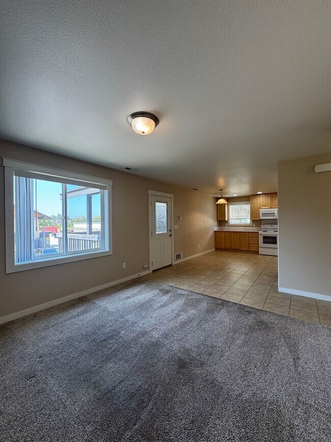 Building Photo - Cambridge Place I - 2241