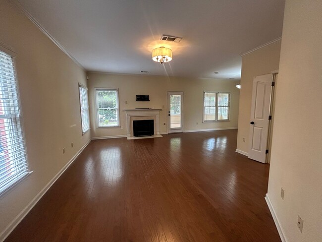 Building Photo - Gated Community on the Island! Bonus Room!...