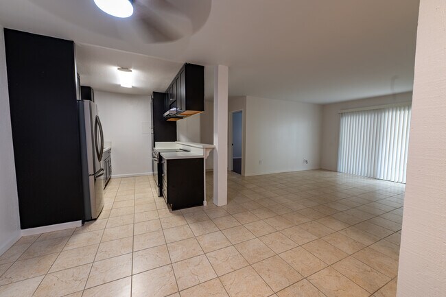 Building Photo - 6780 Friars Rd