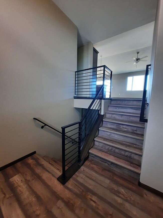 Building Photo - 4 BED | 3 BATH | SINGLE-FAMILY | DOUBLE GA...